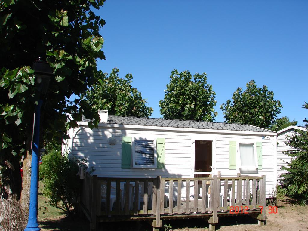 Camping Barataud Saint-Denis-dʼOléron Εξωτερικό φωτογραφία