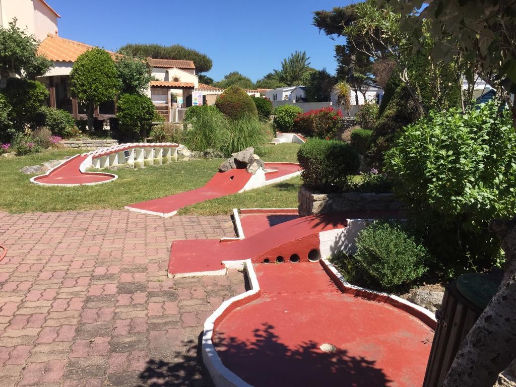 Camping Barataud Saint-Denis-dʼOléron Εξωτερικό φωτογραφία