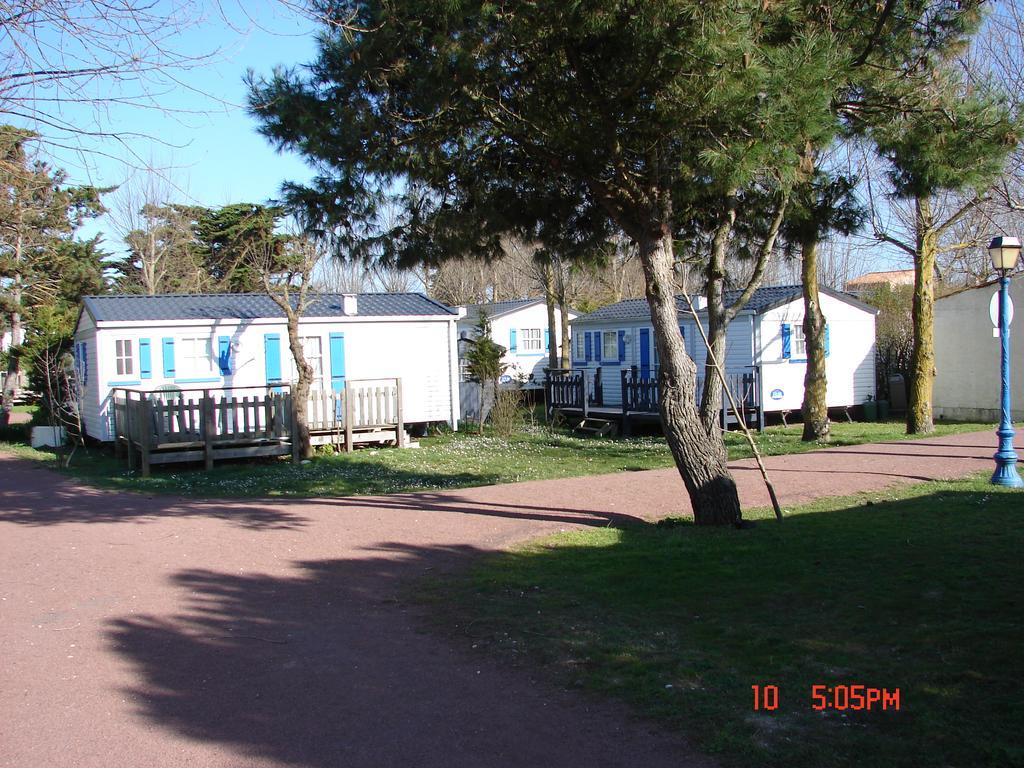 Camping Barataud Saint-Denis-dʼOléron Εξωτερικό φωτογραφία